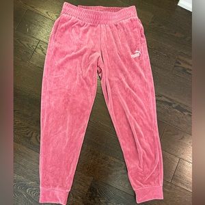 Never worn women’s puma pink velvet joggers